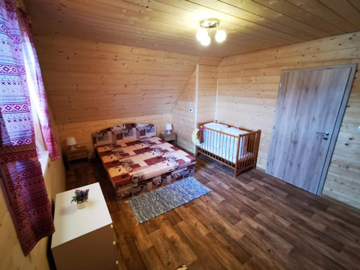 Chata Baska Na Liptove S Vlastnym Dvorom Liptovský Mikuláš Exterior foto
