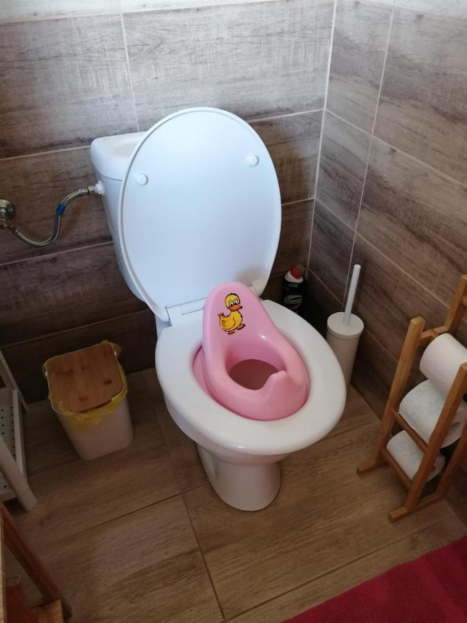 Chata Baska Na Liptove S Vlastnym Dvorom Liptovský Mikuláš Exterior foto